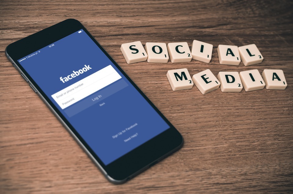 roanne-agence-web-reseaux-sociaux-riom-clermont-ferrand-social-media